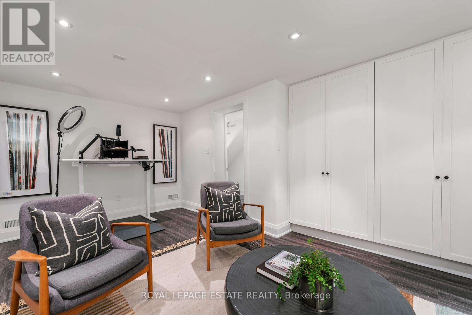 62 Hubbard Boulevard, Toronto, Ontario  M4E 1A4 - Photo 41 - E12373872