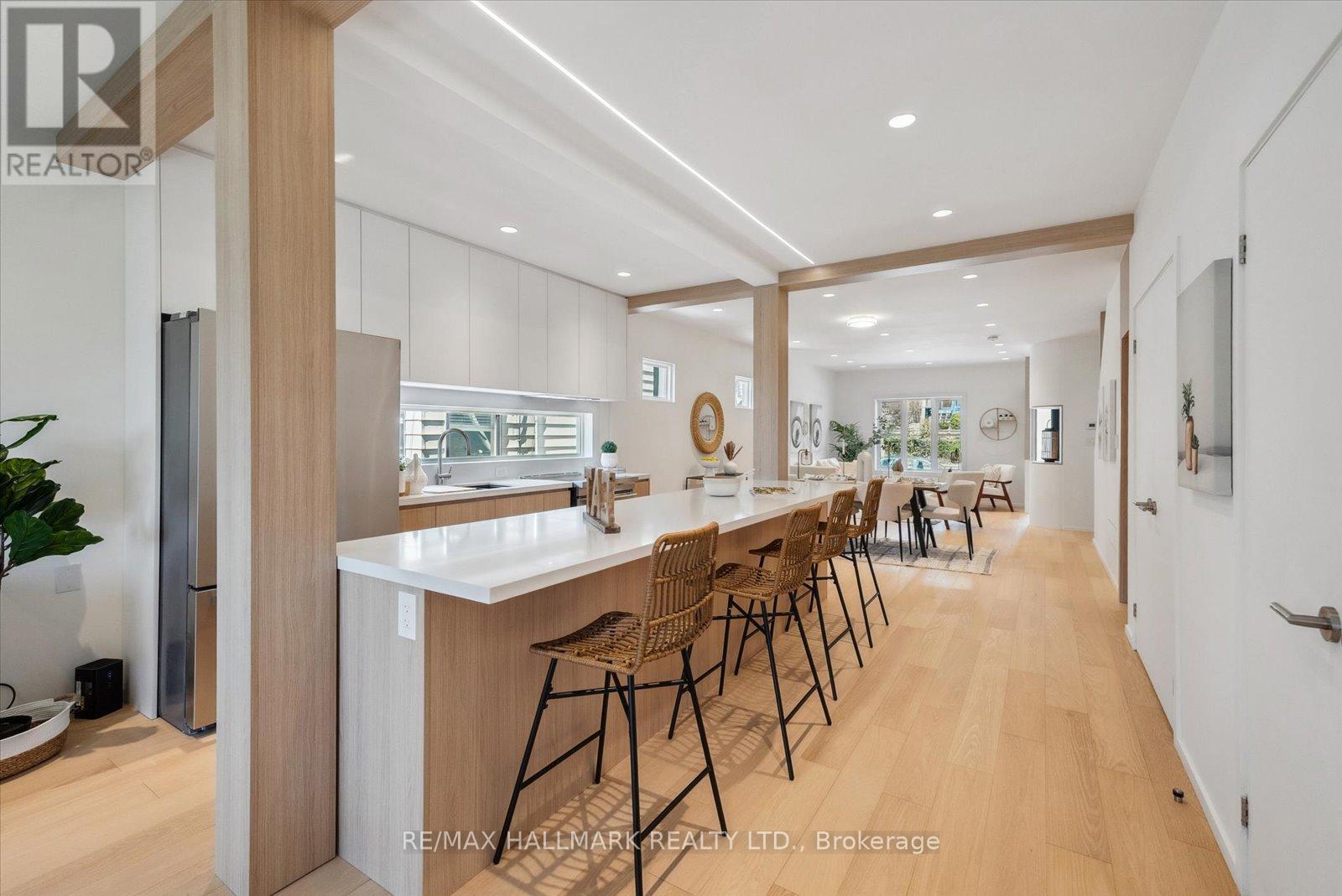 7 Ivy Avenue, Toronto, Ontario  M4L 2H6 - Photo 10 - E12373920