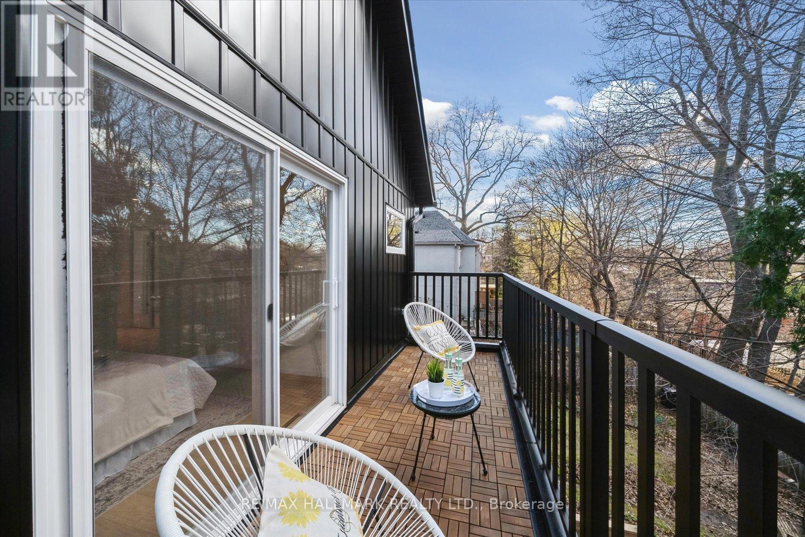 7 Ivy Avenue, Toronto, Ontario  M4L 2H6 - Photo 23 - E12373920