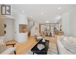 7 IVY AVENUE, Toronto, Ontario