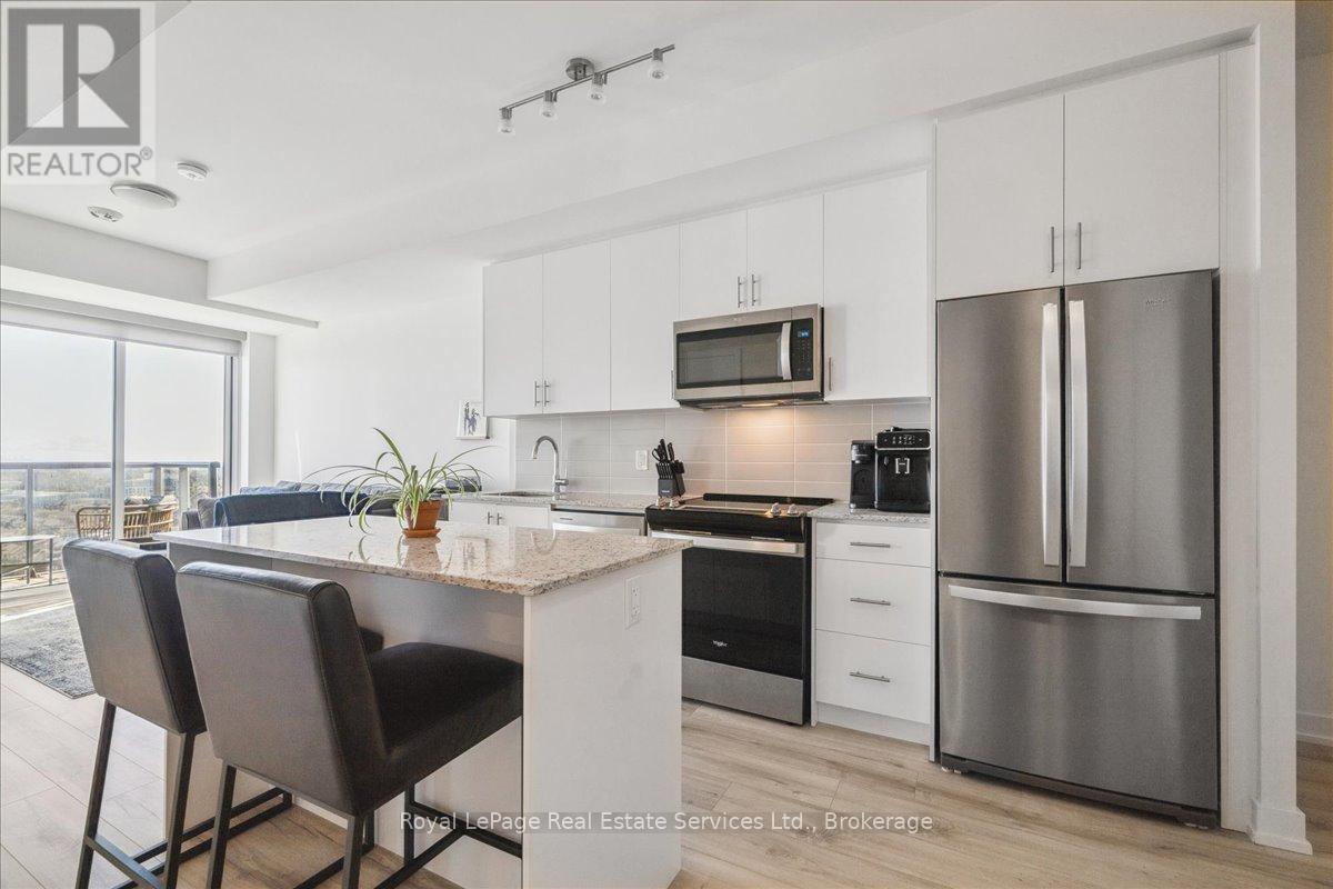 2001 - 335 Wheat Boom Drive, Oakville, Ontario  L6H 7Y1 - Photo 11 - W12373999