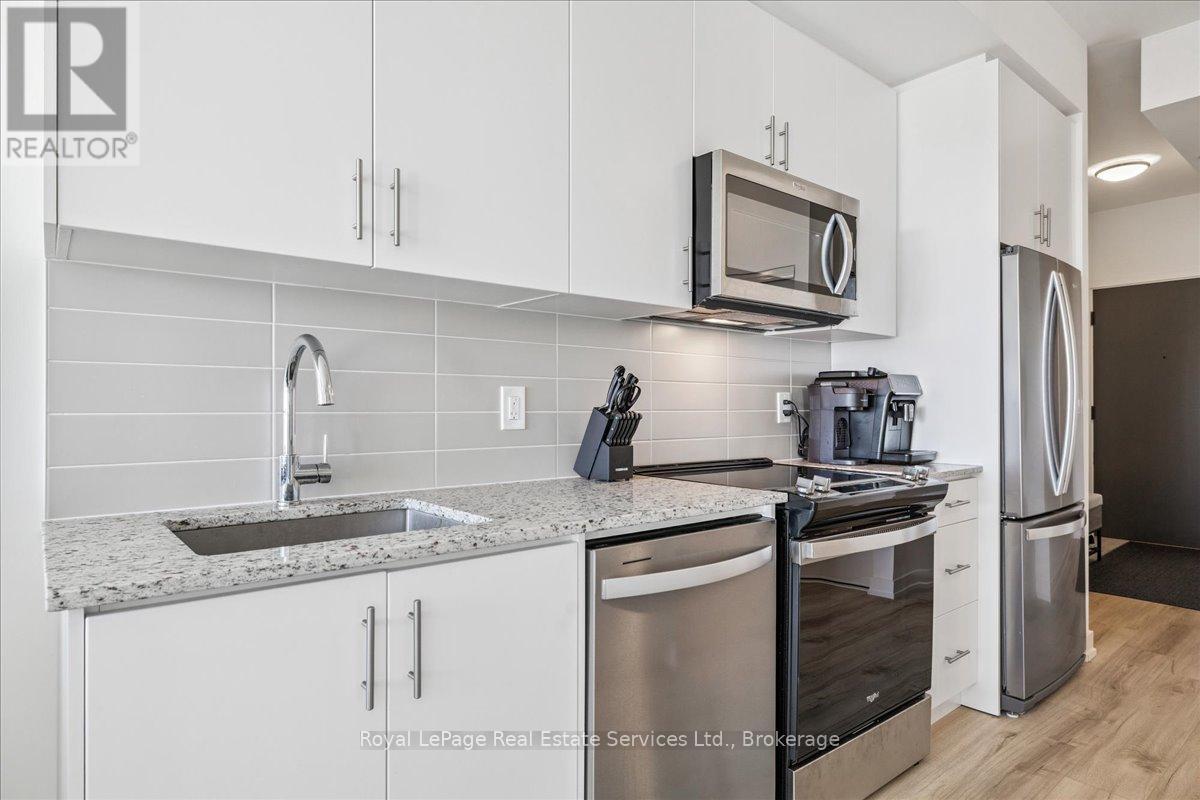 2001 - 335 Wheat Boom Drive, Oakville, Ontario  L6H 7Y1 - Photo 14 - W12373999