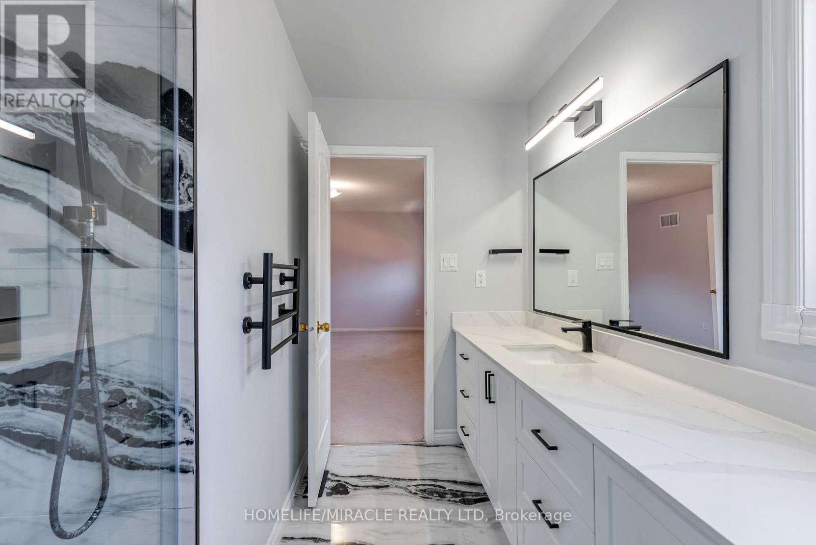 14 Galveston Crescent, Brampton, Ontario  L7A 3R7 - Photo 19 - W12372789
