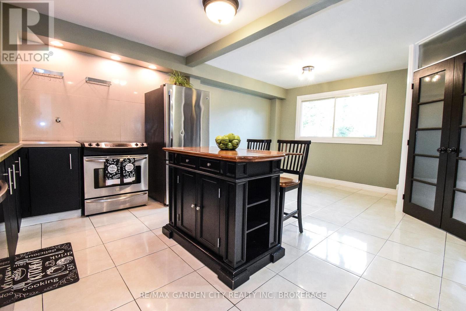 37 - 185 Denistoun Street, Welland, Ontario  L3C 6J6 - Photo 17 - X12374028