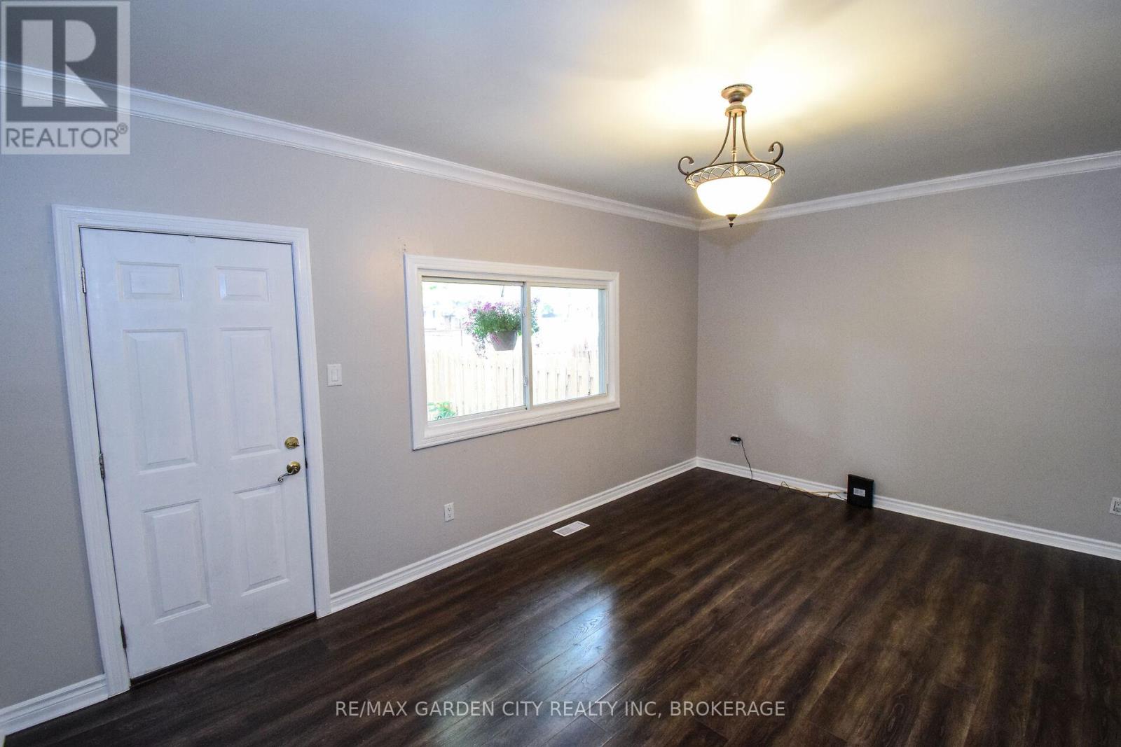 37 - 185 Denistoun Street, Welland, Ontario  L3C 6J6 - Photo 22 - X12374028