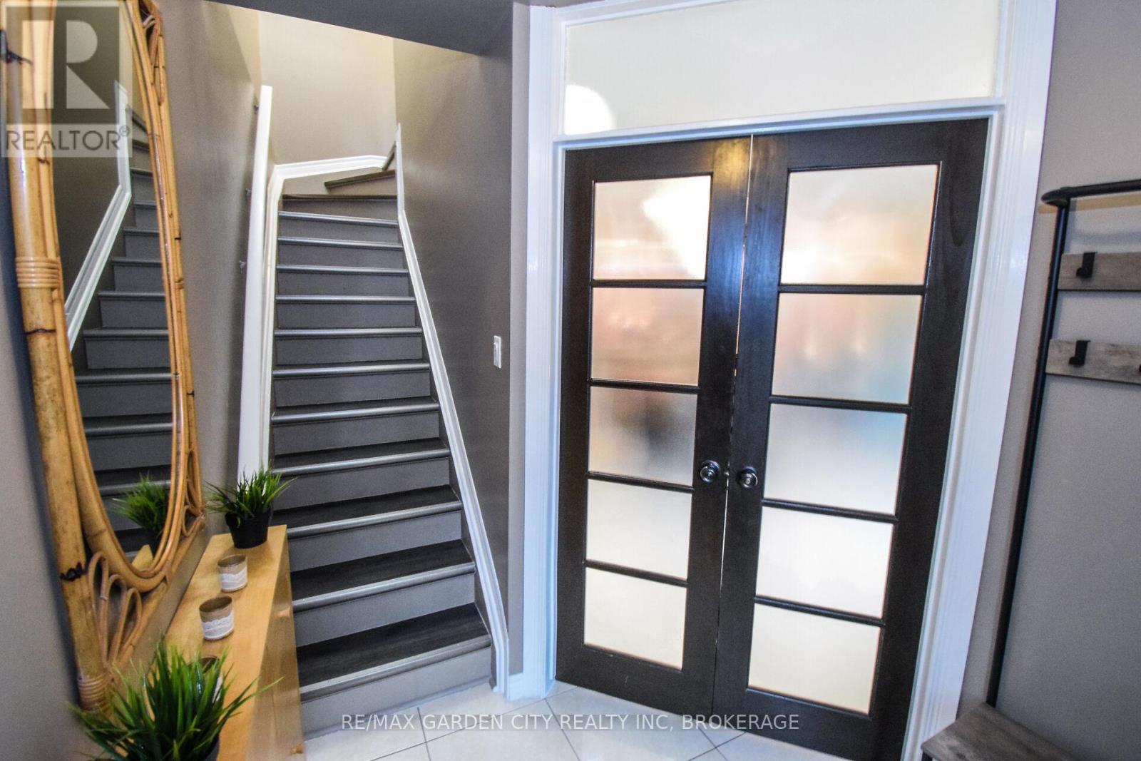37 - 185 Denistoun Street, Welland, Ontario  L3C 6J6 - Photo 6 - X12374028