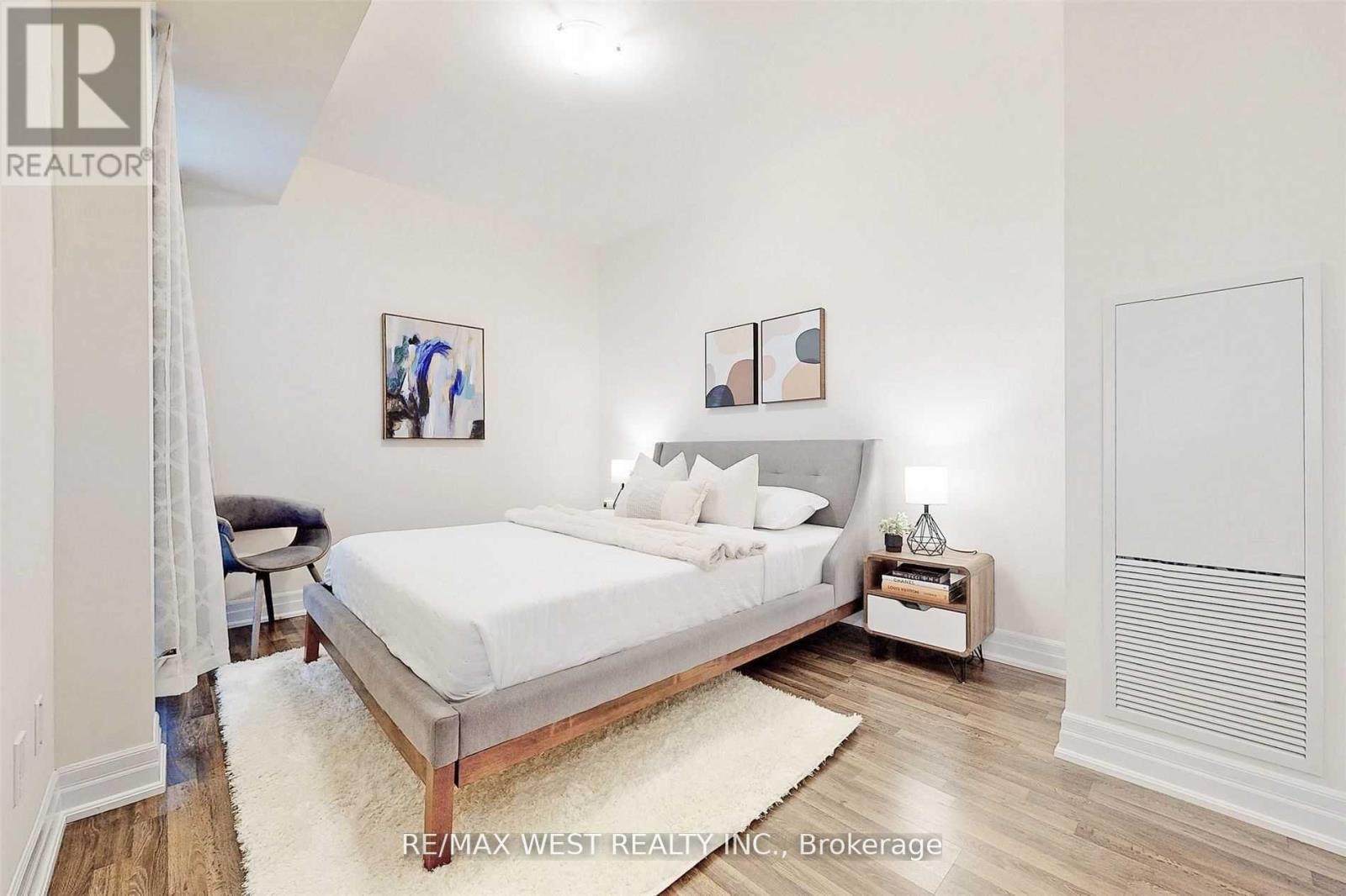 301 - 9085 Jane Street, Vaughan, Ontario  L4K 0L8 - Photo 12 - N12373732