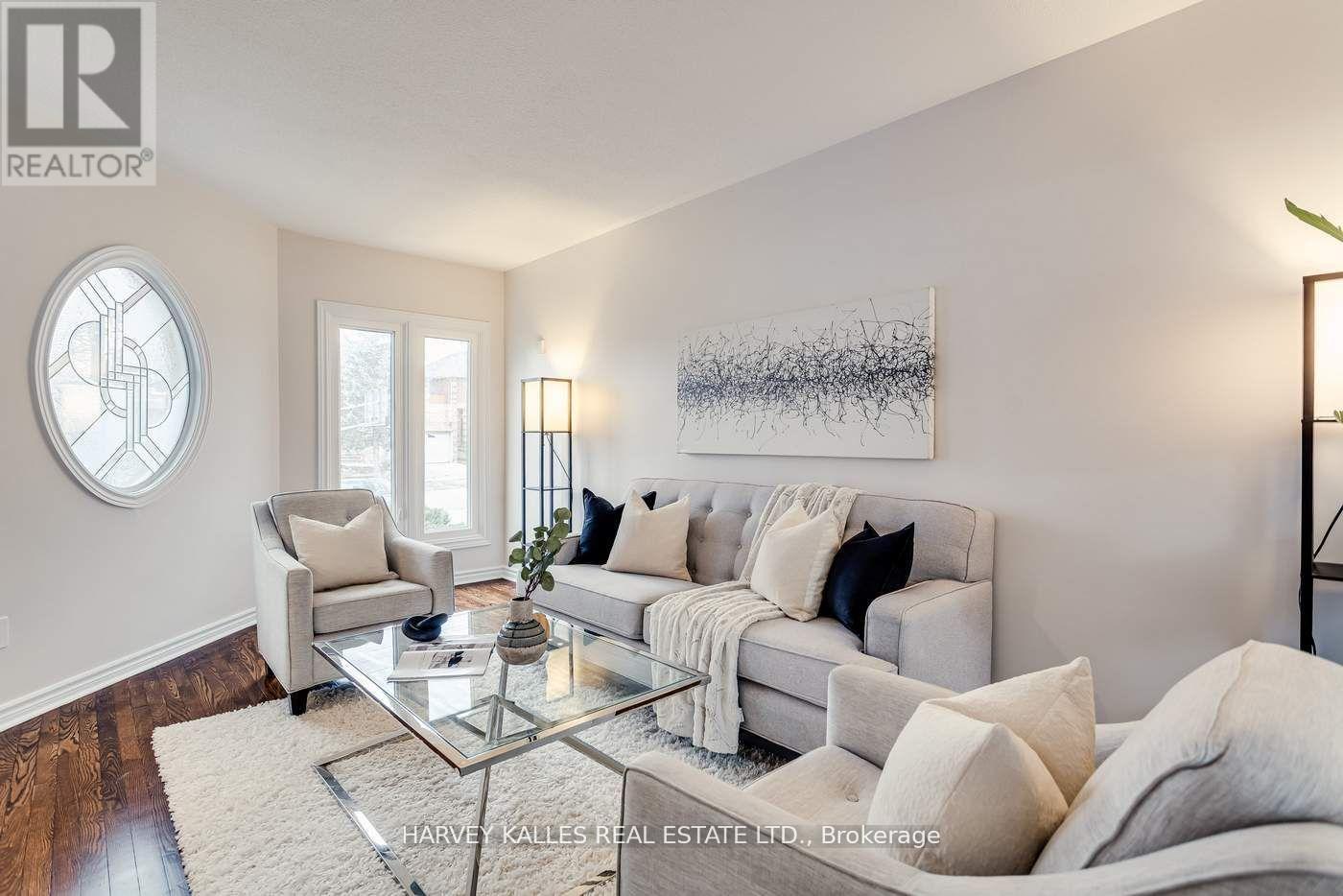 Property at 67 VENICE CRESCENT image 4
