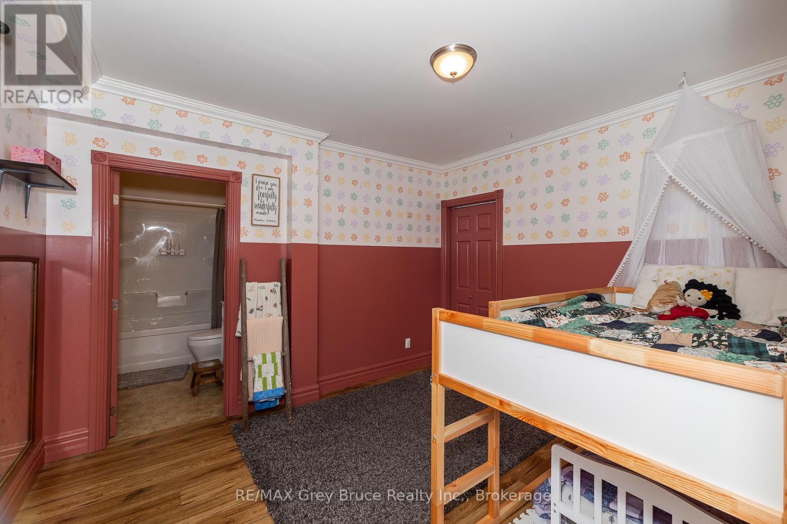 319930 Kemble Rock Road, Georgian Bluffs, Ontario  N0H 1S0 - Photo 26 - X12373998