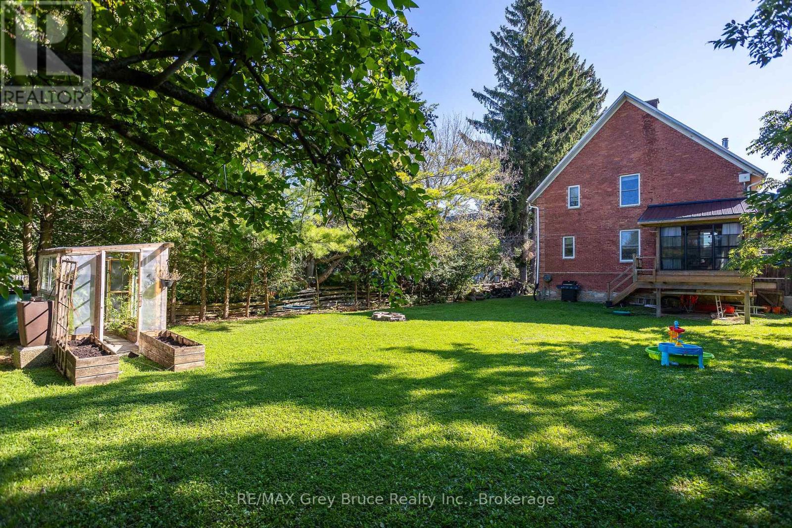 319930 Kemble Rock Road, Georgian Bluffs, Ontario  N0H 1S0 - Photo 37 - X12373998