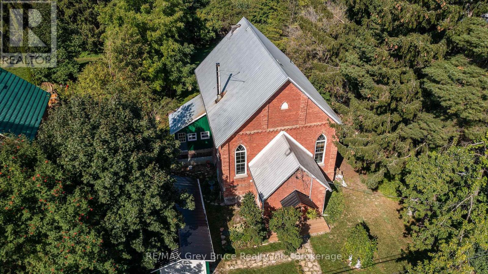 319930 Kemble Rock Road, Georgian Bluffs, Ontario  N0H 1S0 - Photo 40 - X12373998