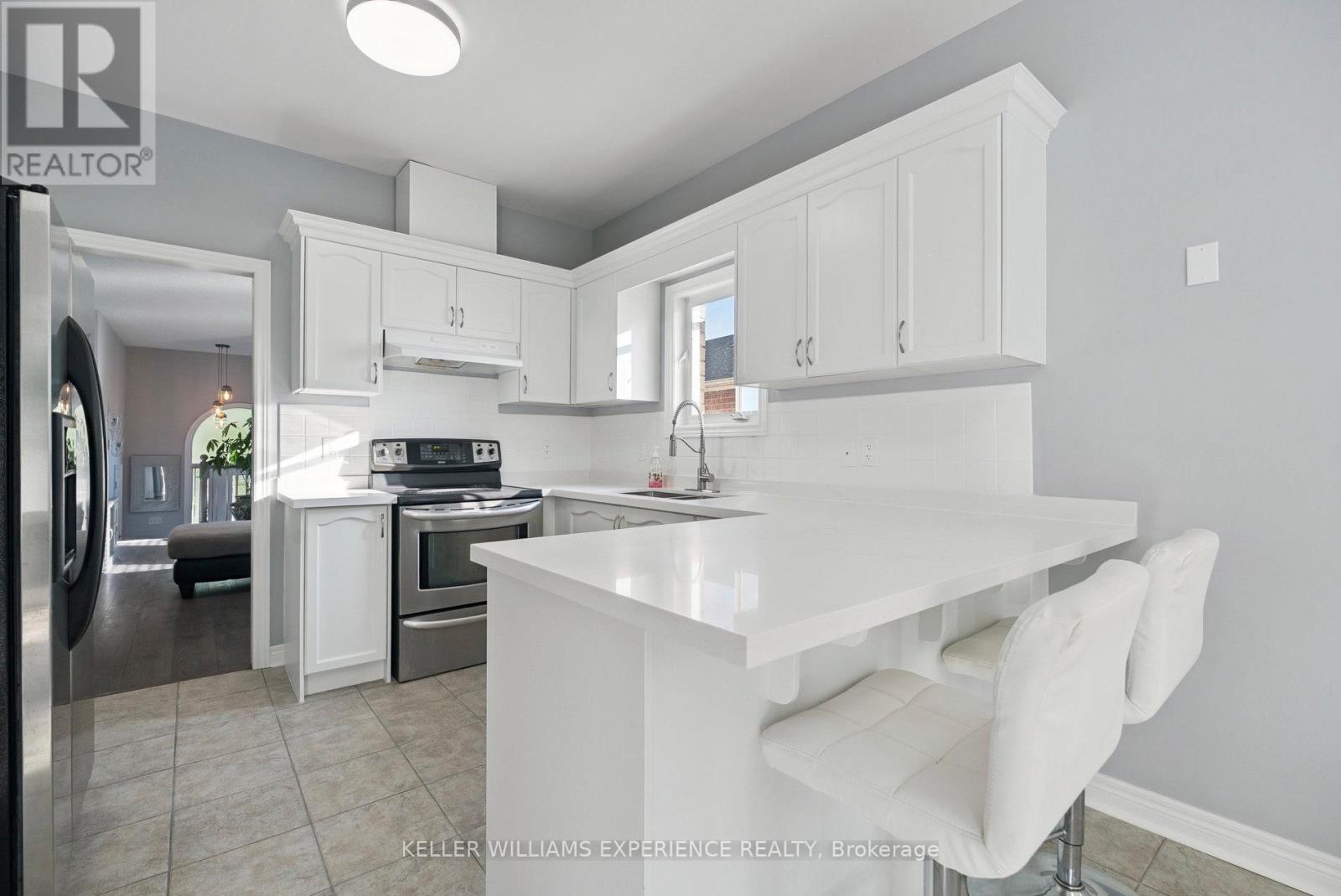 1288 Gina Street, Innisfil, Ontario  L9S 1T1 - Photo 12 - N12373869