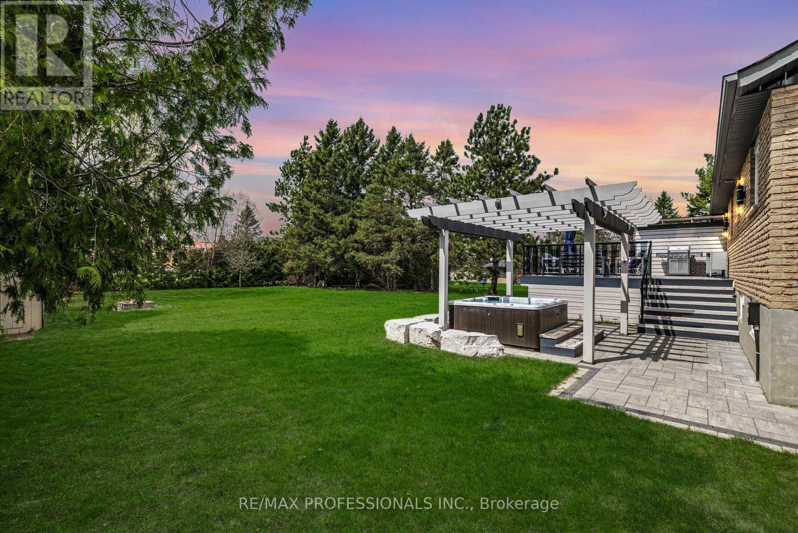 16 Wales Avenue N, Adjala-Tosorontio, Ontario  L0M 1J0 - Photo 4 - N12373905