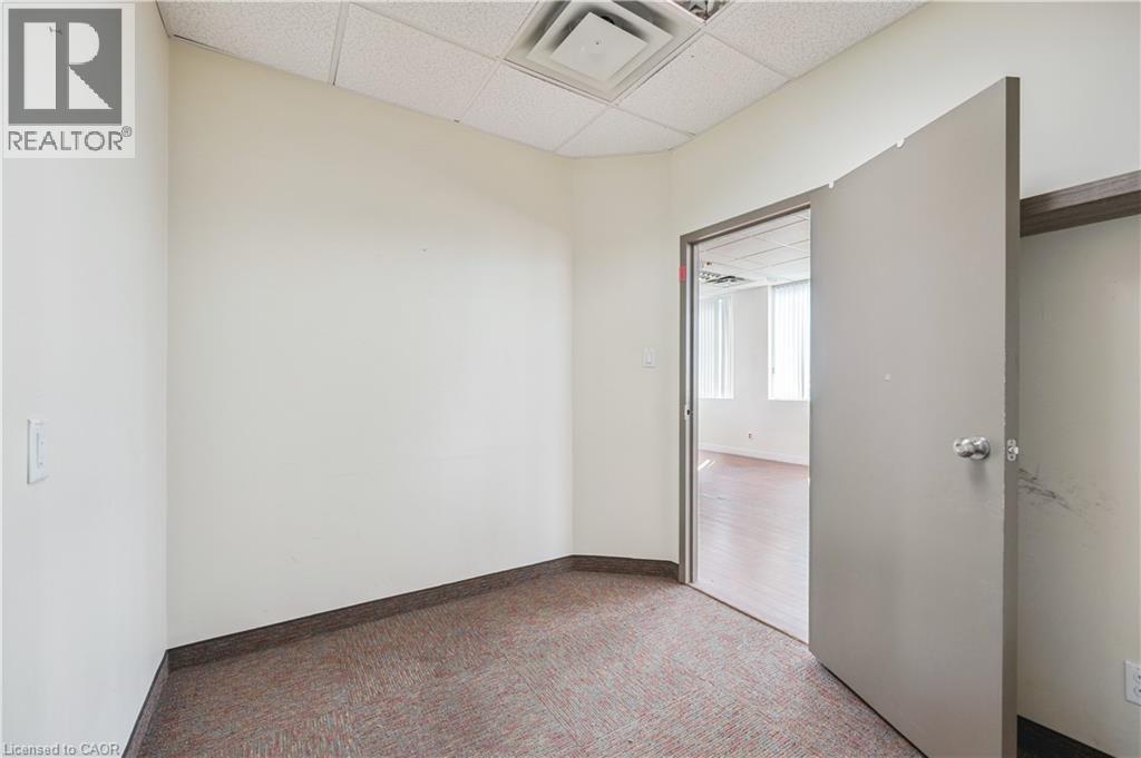 751 Victoria Street S Unit# 200, Kitchener, Ontario  N2M 5N4 - Photo 29 - 40761436
