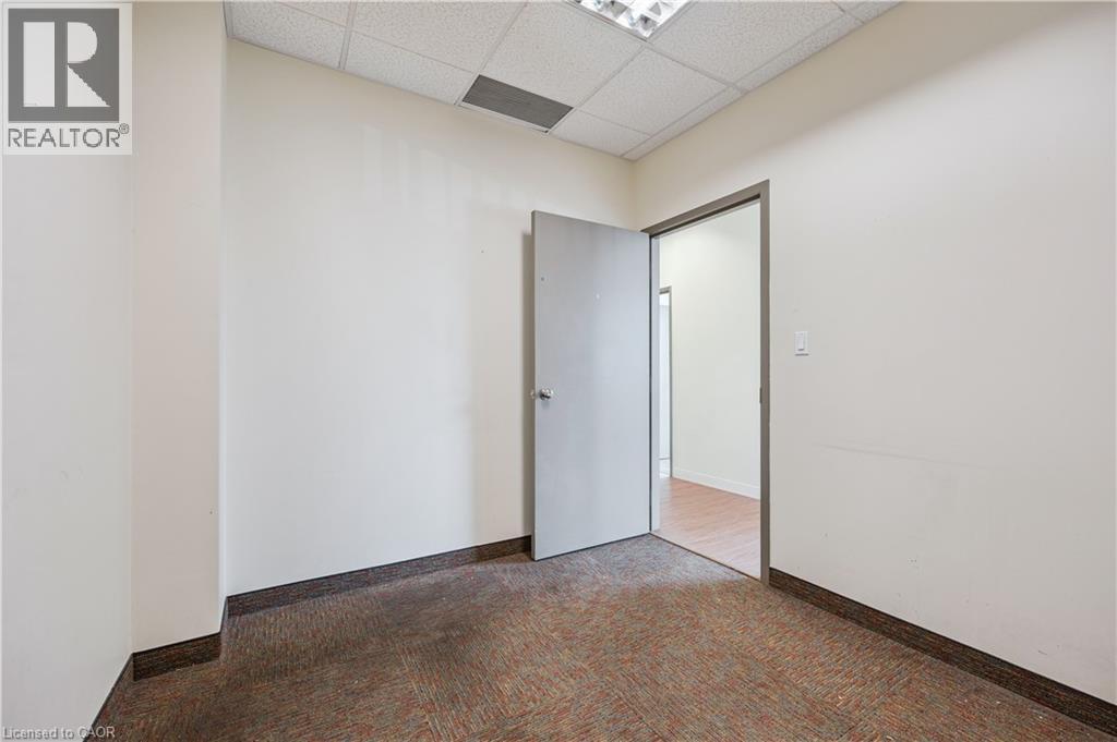 751 Victoria Street S Unit# 200, Kitchener, Ontario  N2M 5N4 - Photo 31 - 40761436
