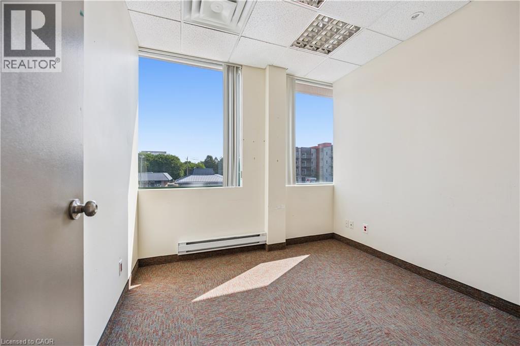 751 Victoria Street S Unit# 200, Kitchener, Ontario  N2M 5N4 - Photo 33 - 40761436