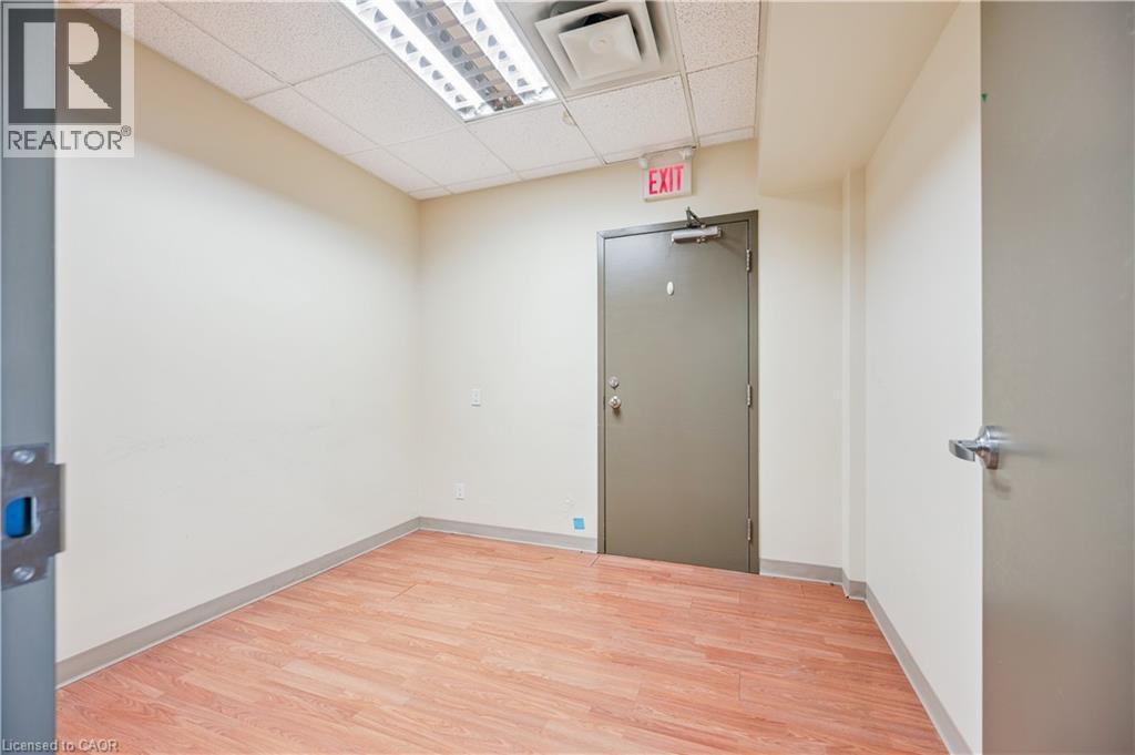 751 Victoria Street S Unit# 200, Kitchener, Ontario  N2M 5N4 - Photo 40 - 40761436