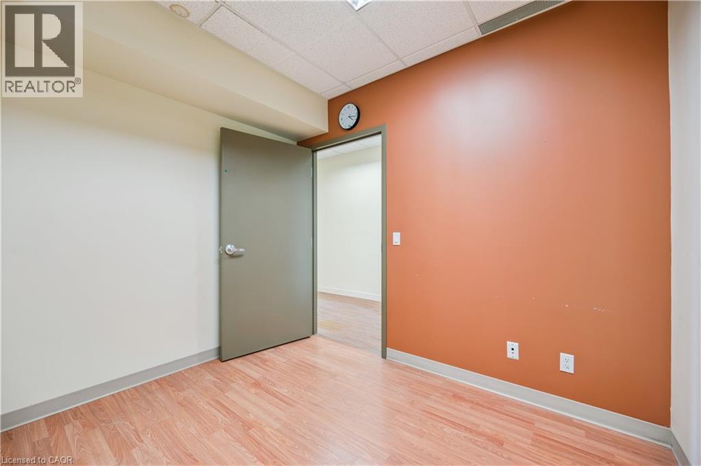 751 Victoria Street S Unit# 200, Kitchener, Ontario  N2M 5N4 - Photo 41 - 40761436
