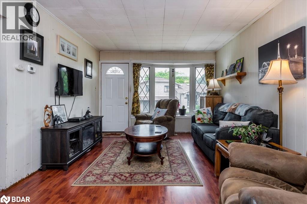 227 Southview Road, Barrie, Ontario  L4N 3X6 - Photo 4 - 40752607