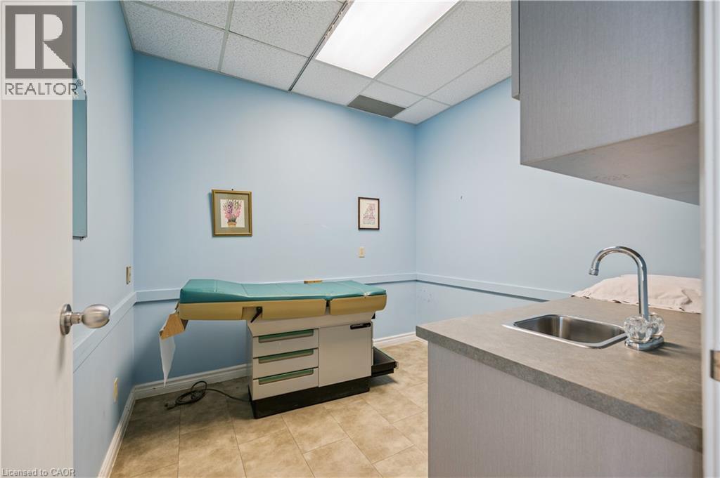 751 Victoria Street S Unit# 202, Kitchener, Ontario  N2M 5N4 - Photo 25 - 40761428