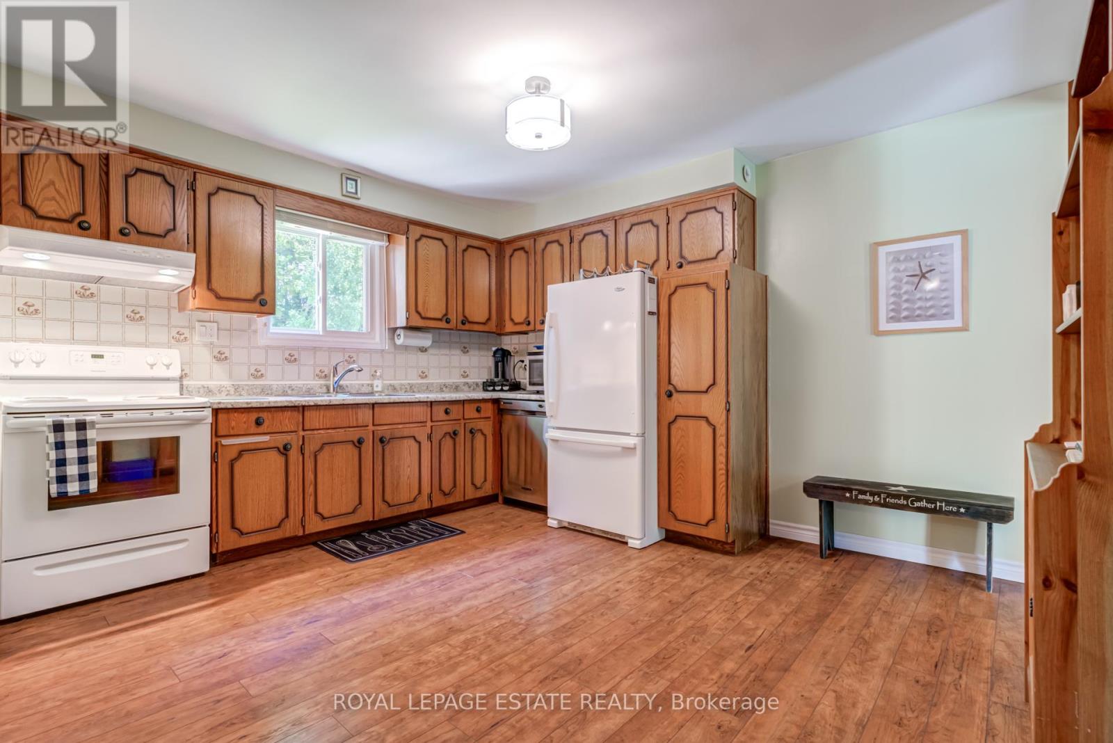 107 Nicole Boulevard, Tiny, Ontario  L0L 2T0 - Photo 14 - S12373733