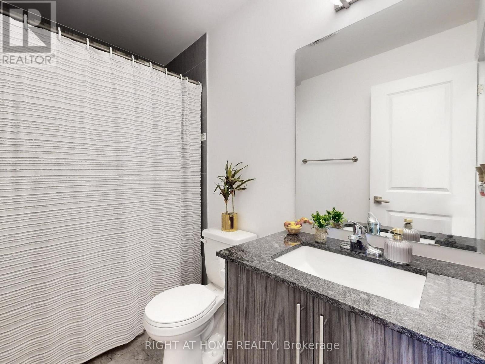 1 Harvest Crescent, Barrie (Innis-Shore), Ontario  L9J 0T3 - Photo 24 - S12373770