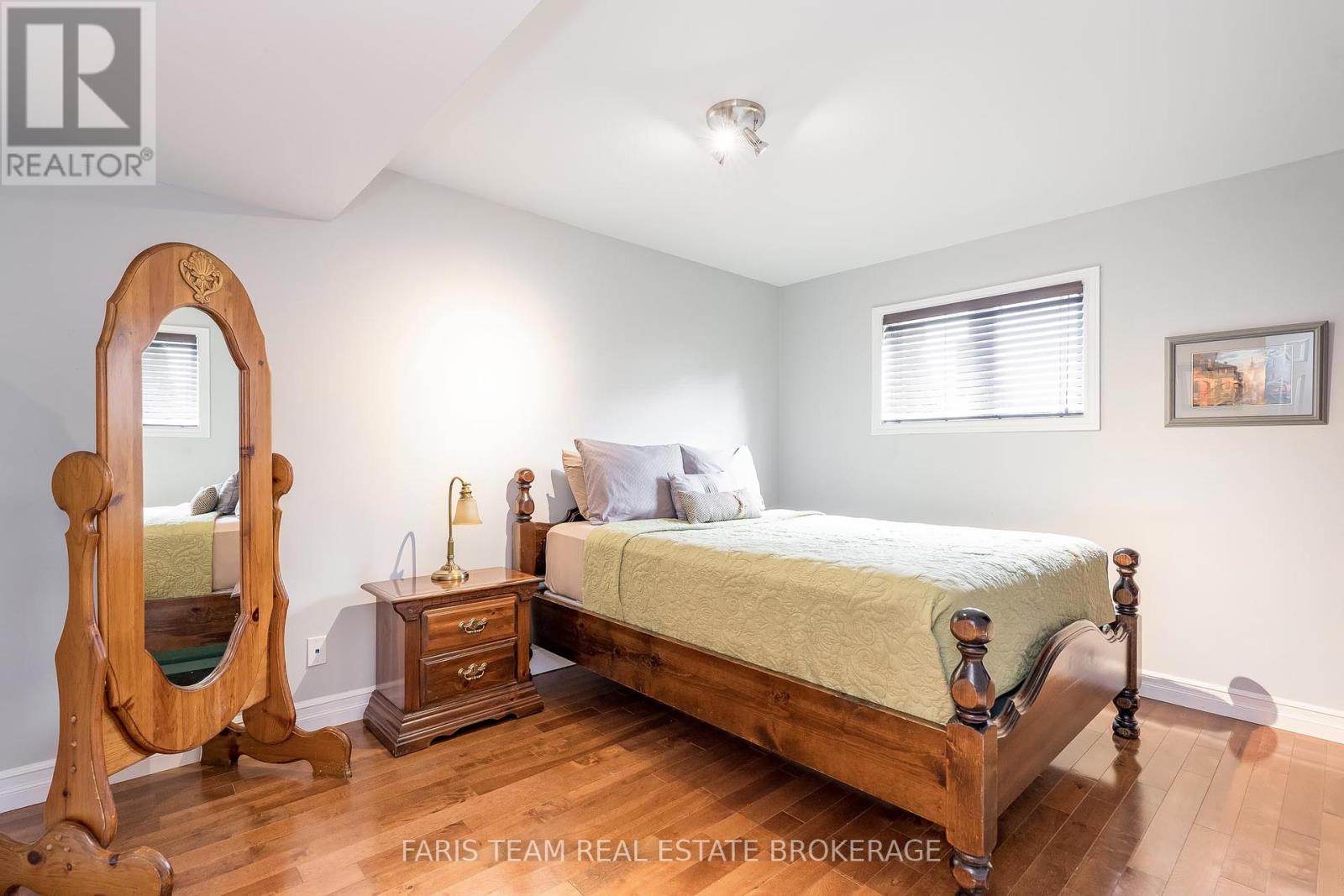 41 Mcdougall Drive, Barrie, Ontario  L4N 7H7 - Photo 18 - S12373787