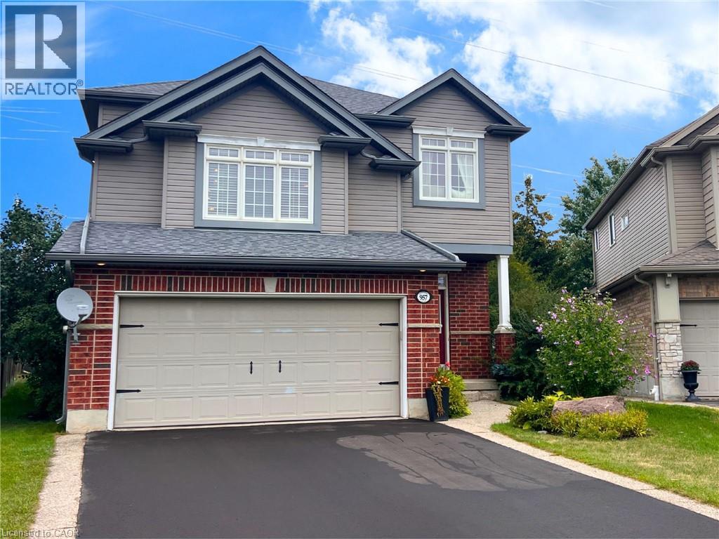 Property at 957 BANFFSHIRE Court image 2