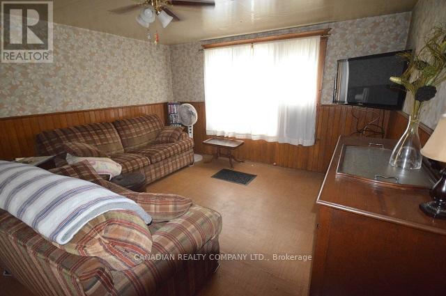 391 Raines Street, Georgina, Ontario  L4P 3C8 - Photo 12 - N12373355