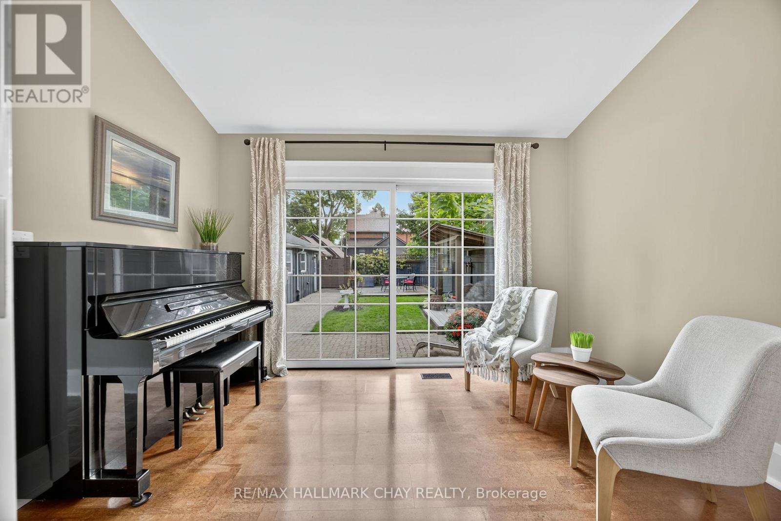 53 Eccles Street N, Barrie, Ontario  L4N 1Y3 - Photo 17 - S12373334