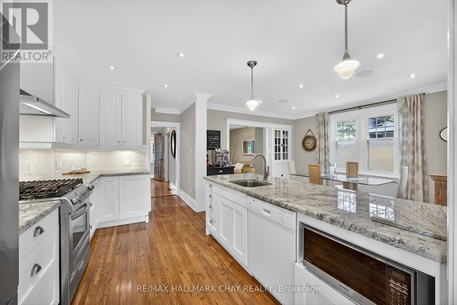 53 Eccles Street N, Barrie, Ontario  L4N 1Y3 - Photo 9 - S12373334