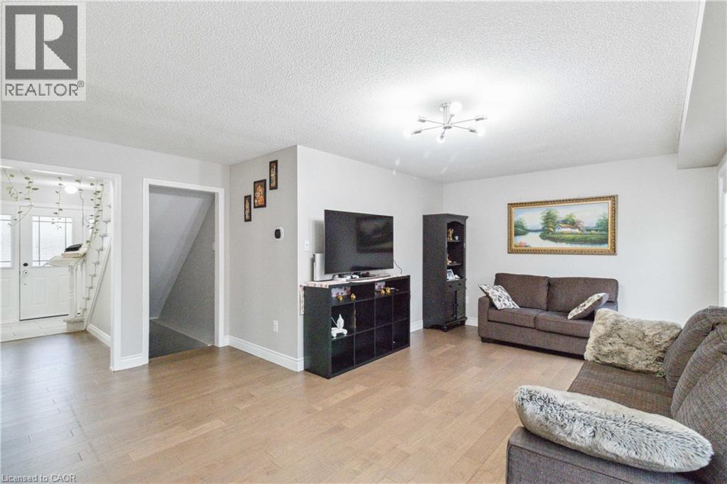 2245 Pathfinder Drive, Burlington, Ontario  L7L 6L6 - Photo 14 - 40764911