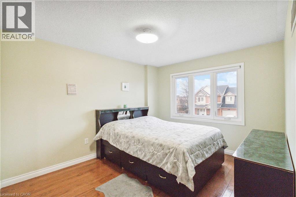 2245 Pathfinder Drive, Burlington, Ontario  L7L 6L6 - Photo 23 - 40764911
