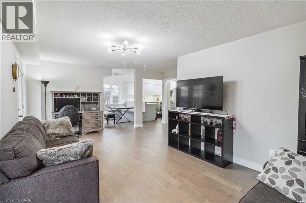 2245 Pathfinder Drive, Burlington, Ontario  L7L 6L6 - Photo 15 - 40764911