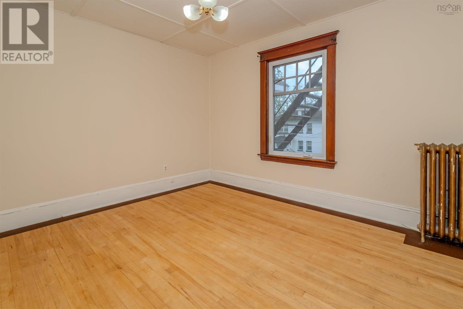 41 Charlotte, Sydney, Nova Scotia  B1P 1B5 - Photo 12 - 202522092