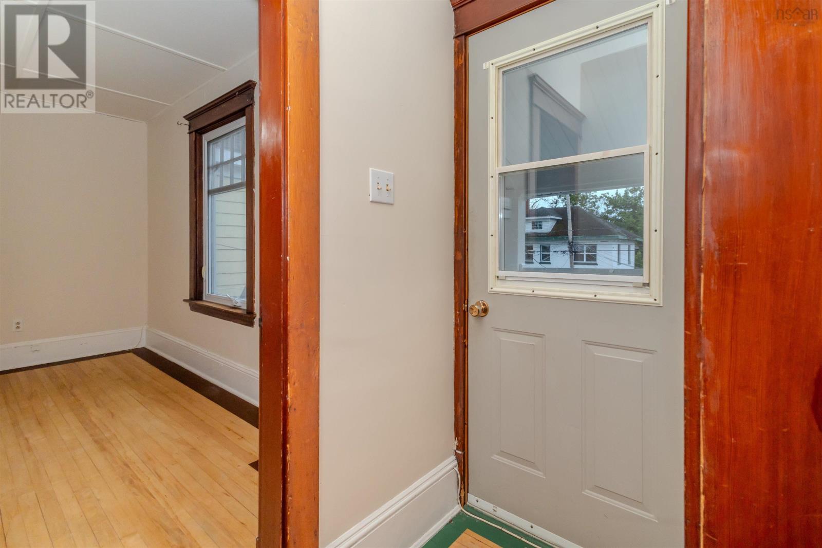 41 Charlotte, Sydney, Nova Scotia  B1P 1B5 - Photo 14 - 202522092