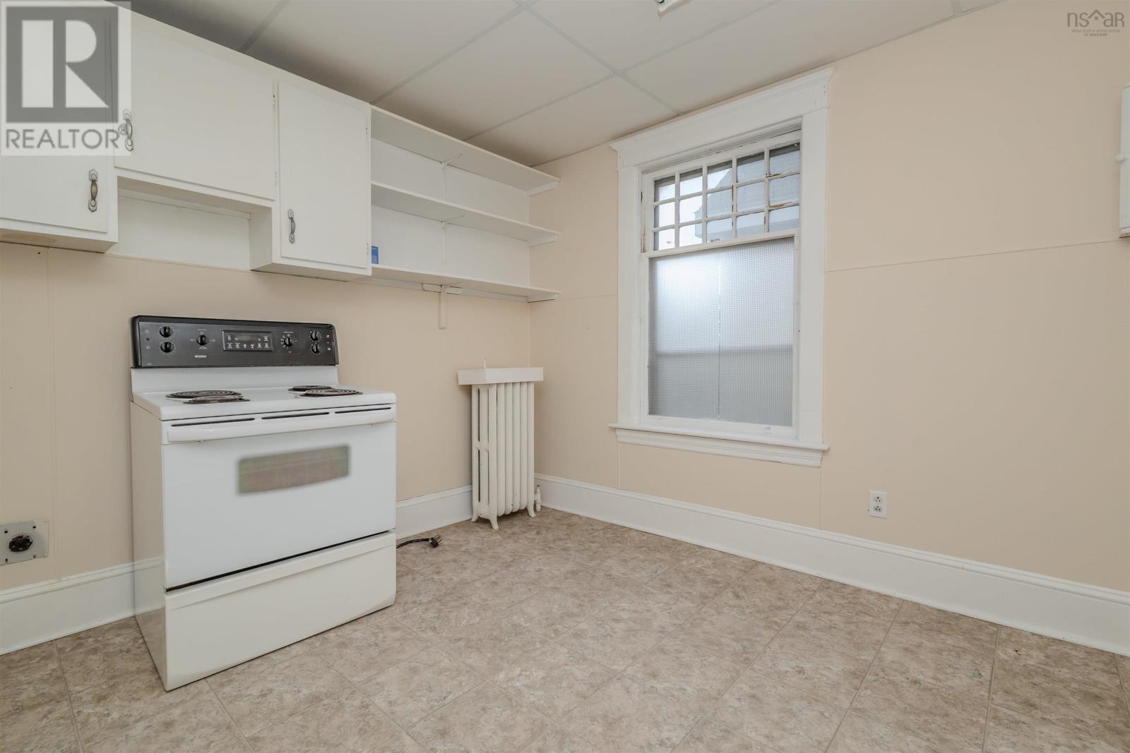 41 Charlotte, Sydney, Nova Scotia  B1P 1B5 - Photo 24 - 202522092