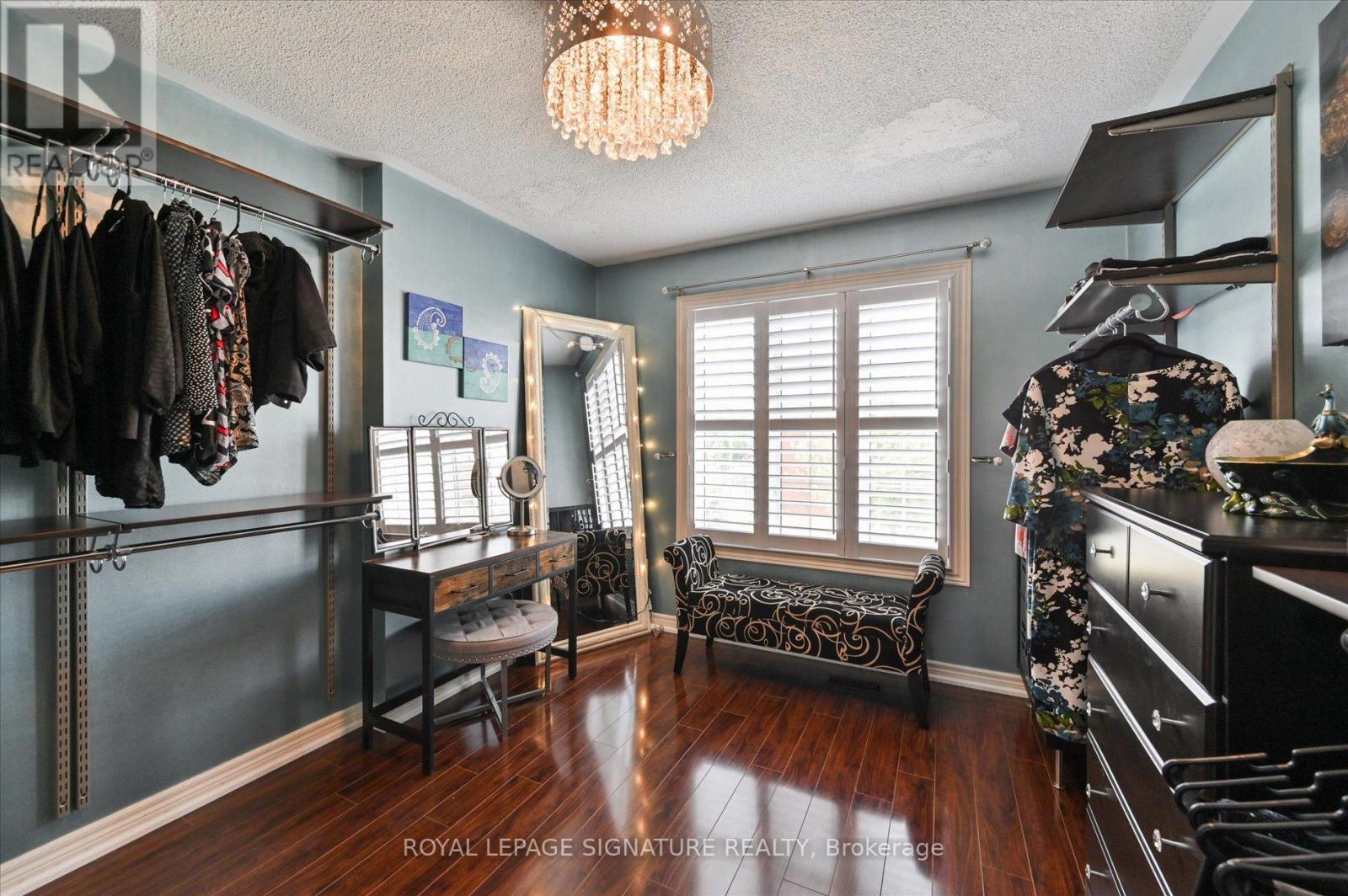 5 Thornbush Boulevard, Brampton, Ontario  L7A 3X9 - Photo 15 - W12373786