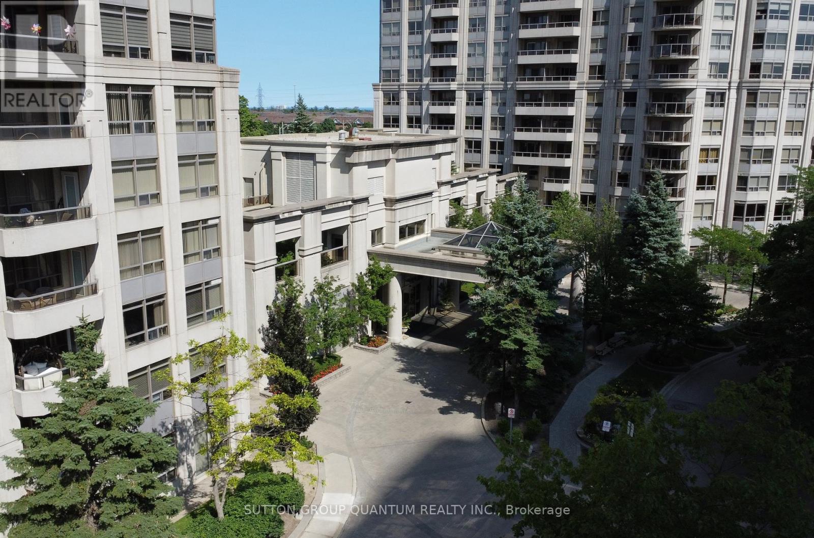 716 - 25 Kingsbridge Garden Circle, Mississauga, Ontario  L5R 4B1 - Photo 16 - W12373889