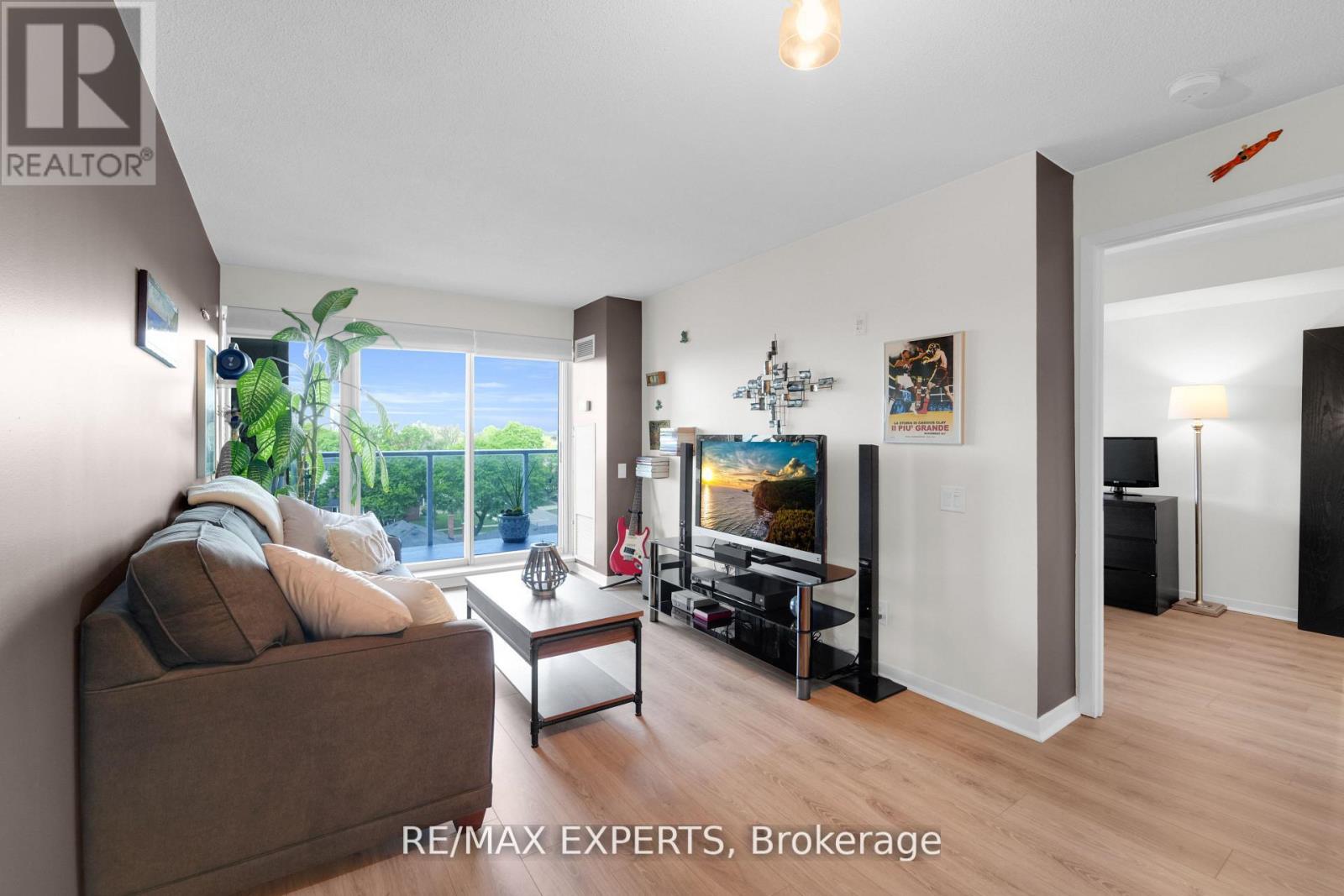 516 - 1050 The Queensway, Toronto, Ontario  M8Z 0A8 - Photo 12 - W12373908