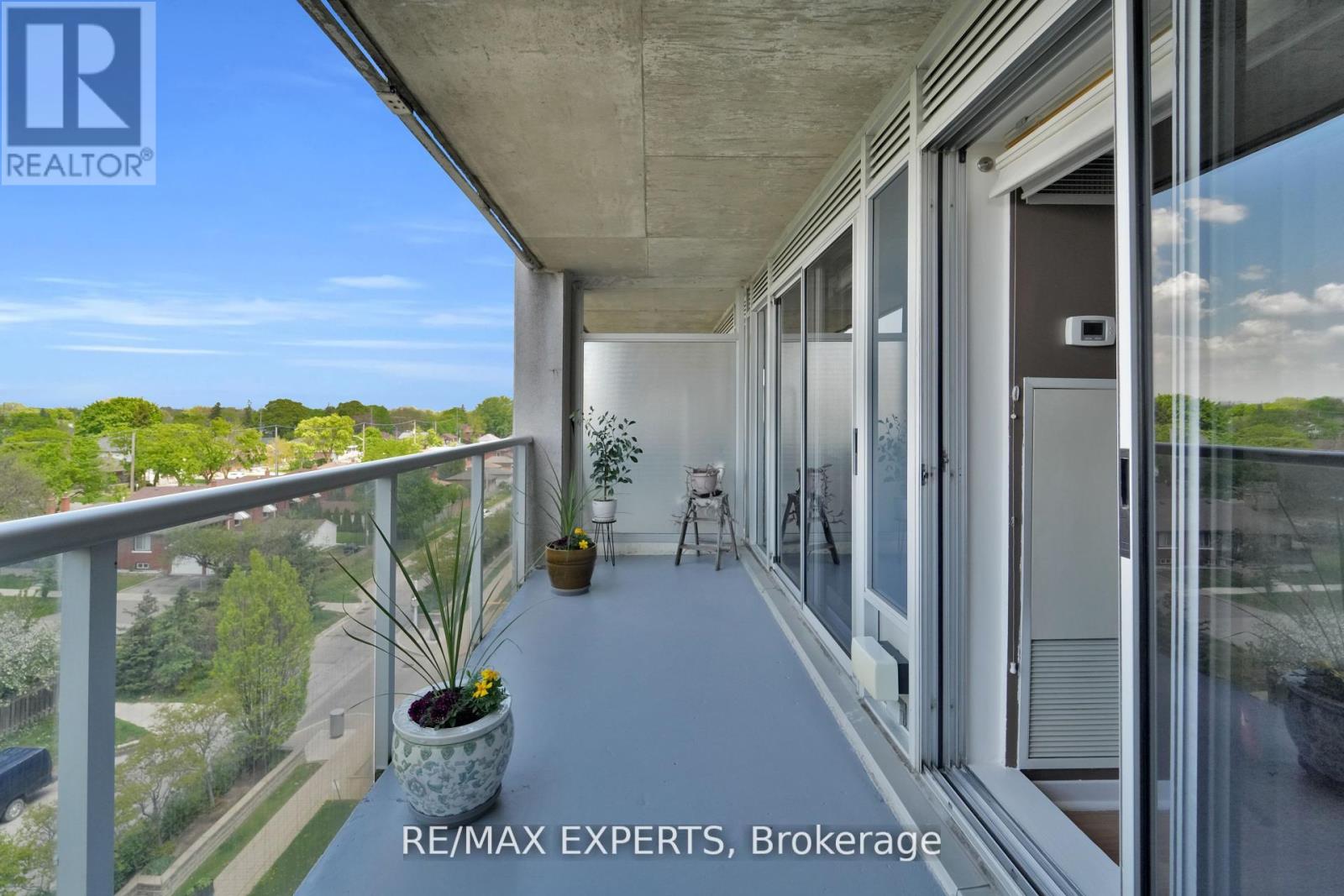 516 - 1050 The Queensway, Toronto, Ontario  M8Z 0A8 - Photo 25 - W12373908