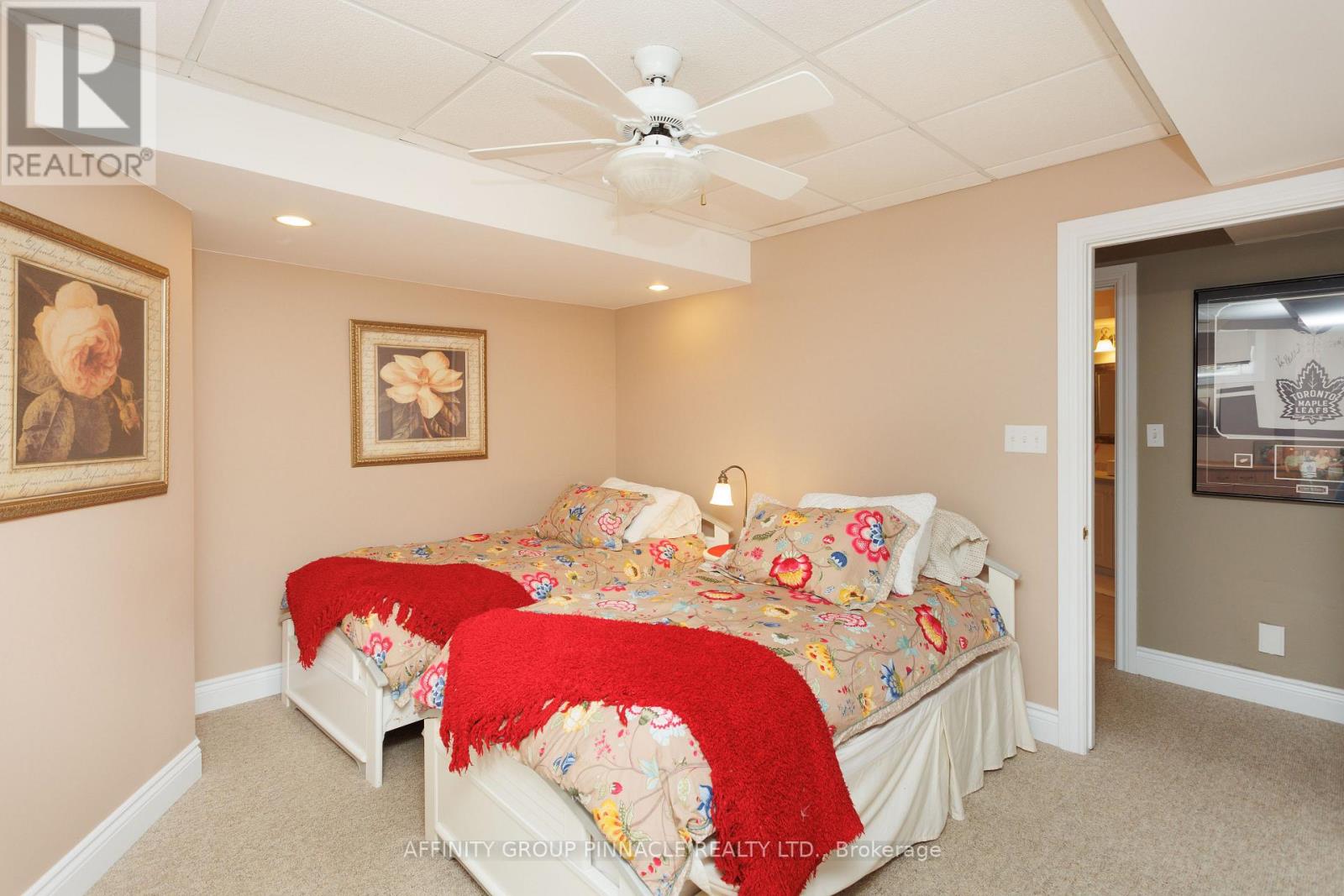 12 Edgewood Drive, Kawartha Lakes, Ontario  K0M 1N0 - Photo 36 - X12370469