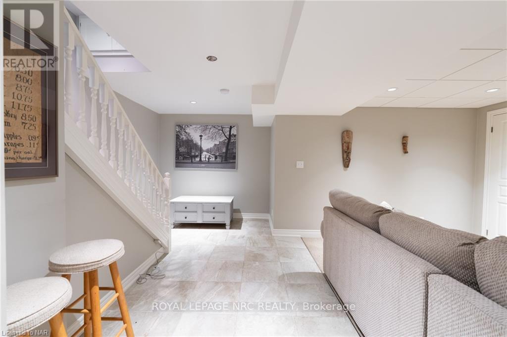 535 Carrie Avenue, Fort Erie, Ontario  L0S 1N0 - Photo 29 - X12033923