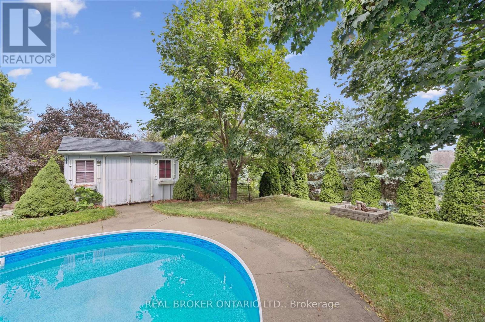 18 Pearwood Court, Kitchener, Ontario  N2P 2L1 - Photo 43 - X12367405