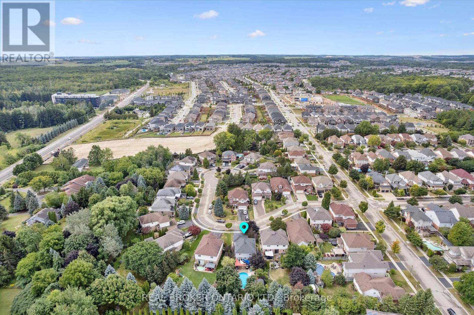 18 Pearwood Court, Kitchener, Ontario  N2P 2L1 - Photo 47 - X12367405