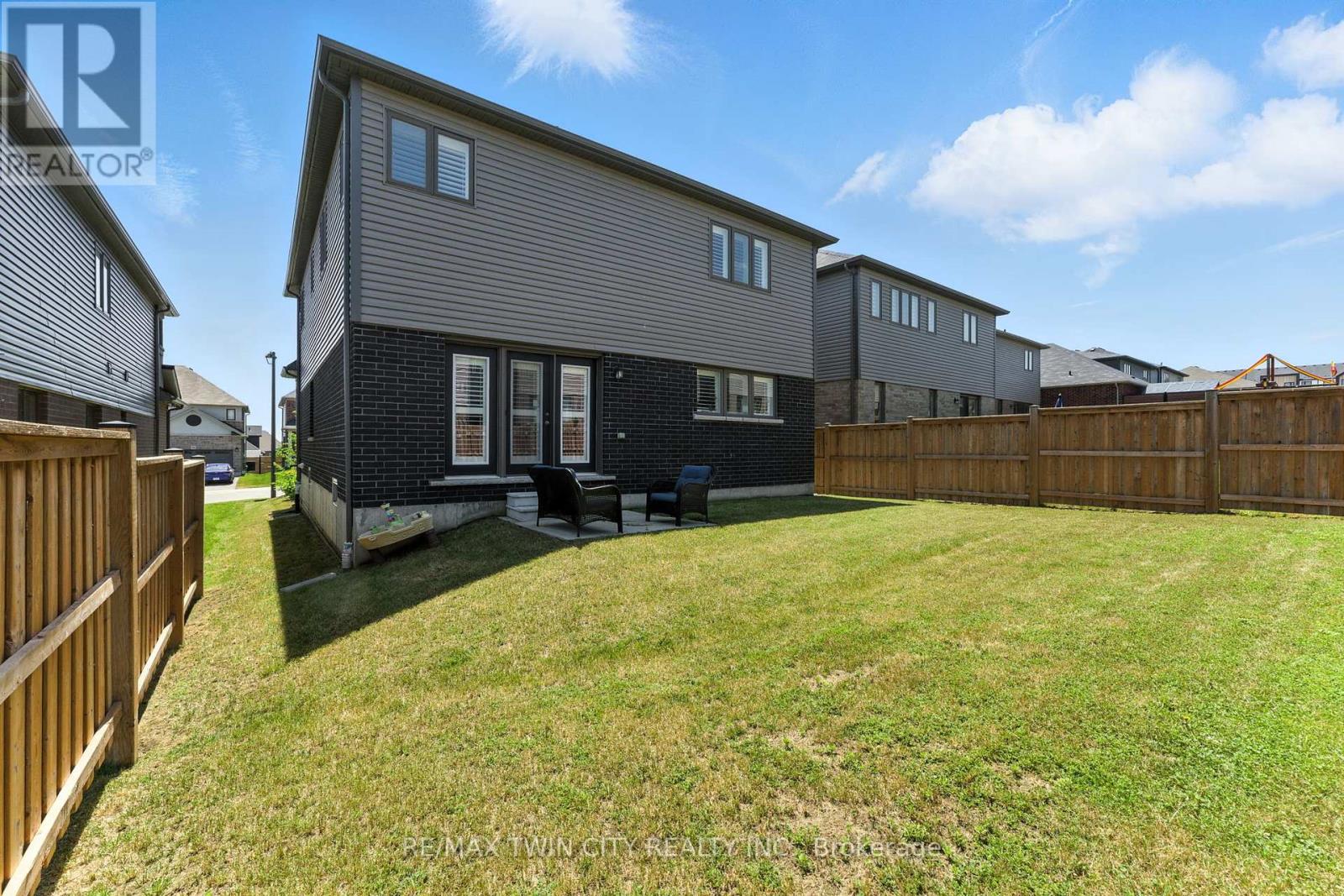 38 Lydia Lane, Brant, Ontario  N3L 0H5 - Photo 35 - X12373812