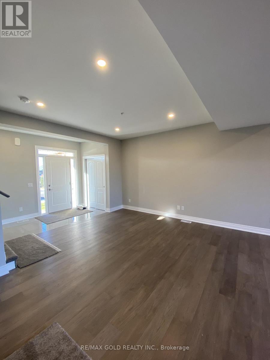 4 - 18 Corbin Street, St. Catharines, Ontario  L2P 0E8 - Photo 8 - X12373895