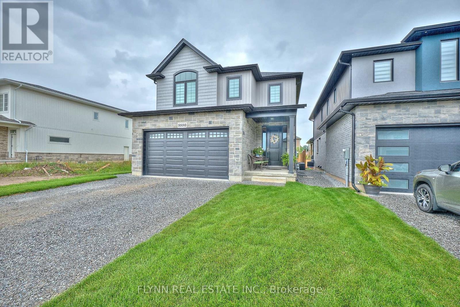 8880 Angie Drive, Niagara Falls, Ontario  L2H 3W8 - Photo 1 - X12373921