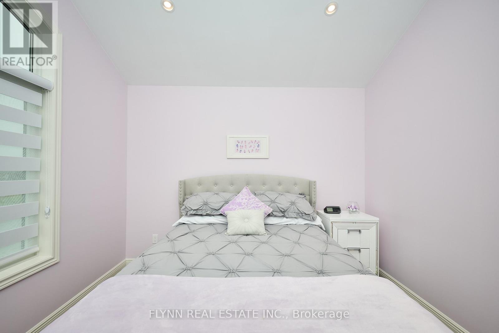 8880 Angie Drive, Niagara Falls, Ontario  L2H 3W8 - Photo 30 - X12373921