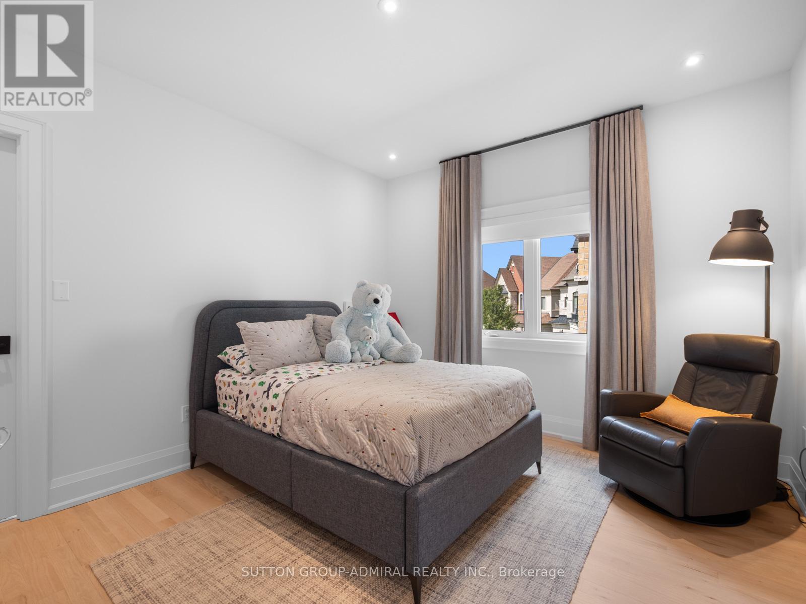 29 Kylemount Court, Vaughan, Ontario  L4J 0E6 - Photo 19 - N12373610